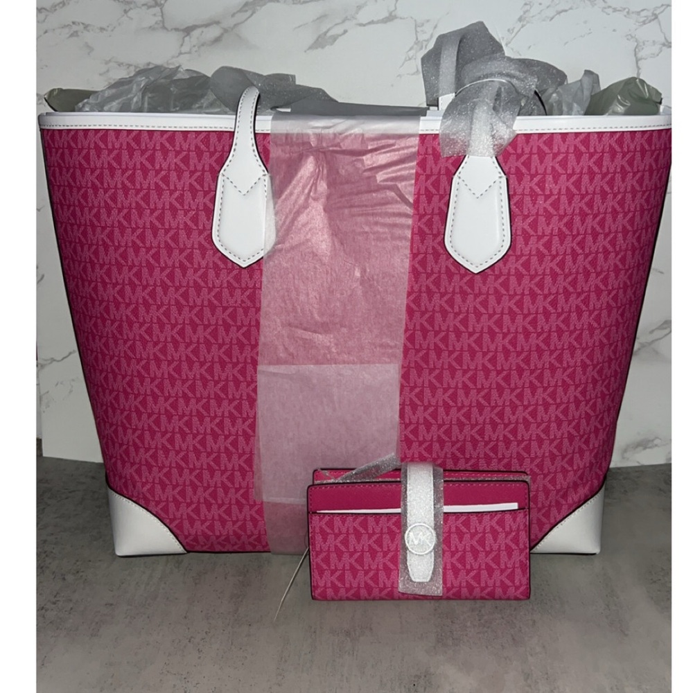 NWT Michael Kors Eva Large Signature Logo Stripe Tote Bag and Wallet Set - Picture 12 of 12